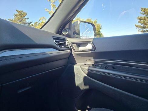 Used 2024 Dodge Durango SXT w/ 3rd Row Seating Group AWD/4WD image 28