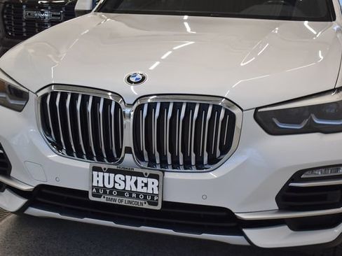 Used 2019 BMW X5 xDrive40i w/ Convenience Package AWD/4WD image 14