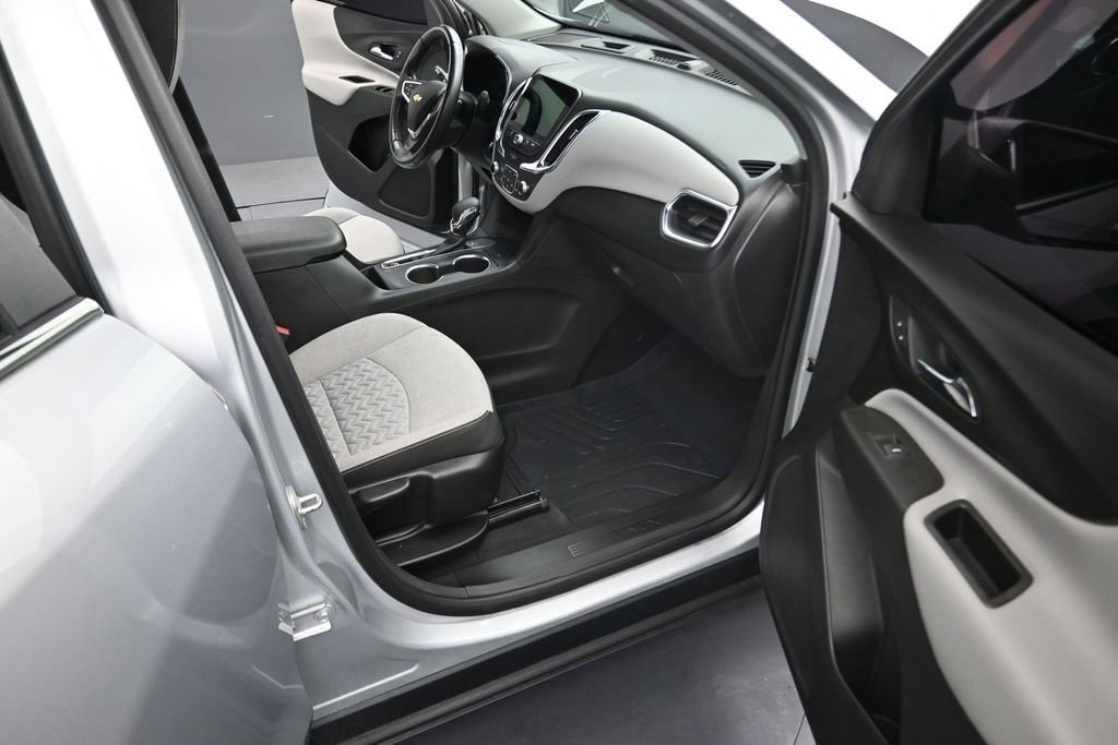 Used 2022 Chevrolet Equinox LT FWD image 15