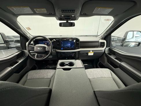 New 2026 Ford F250 XLT AWD/4WD image 3