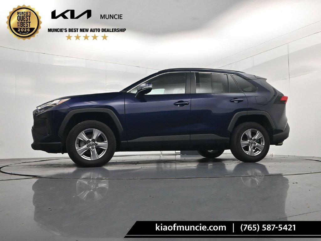 Used 2025 Toyota RAV4 XLE AWD/4WD image 39