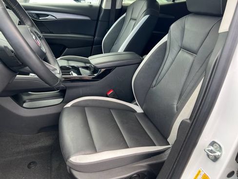 Certified 2025 Buick Envision Sport Touring AWD/4WD image 9