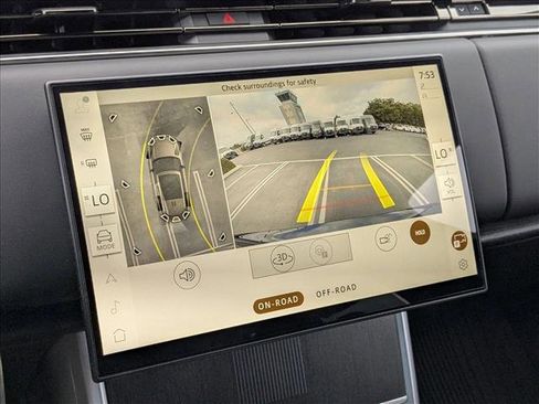 New 2025 Land Rover Range Rover Autobiography image 13