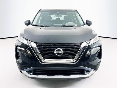 Used 2023 Nissan Rogue S AWD/4WD image 2