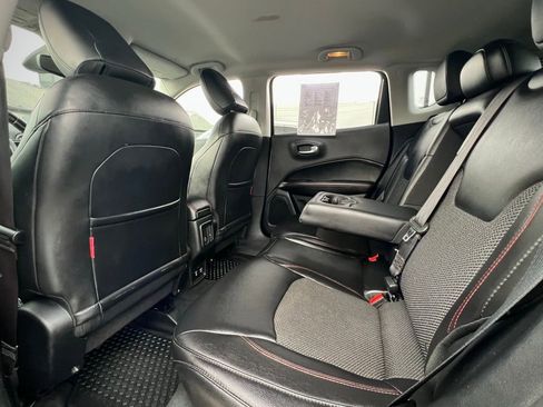 Used 2018 Jeep Compass Trailhawk AWD/4WD image 18