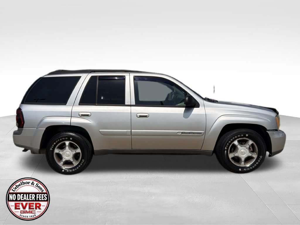 Used 2004 Chevrolet TrailBlazer LT w/ LT Preferred Equipment Group AWD/4WD image 3