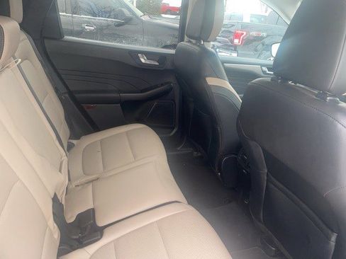 Used 2022 Ford Escape SEL w/ Technology Package image 11