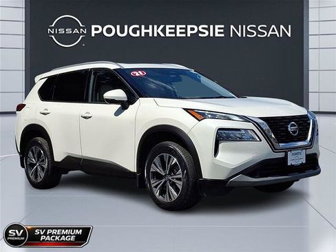 Certified 2021 Nissan Rogue SV w/ Premium Package AWD/4WD image 1