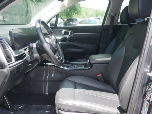 Used 2025 Kia Sorento SX FWD image 36