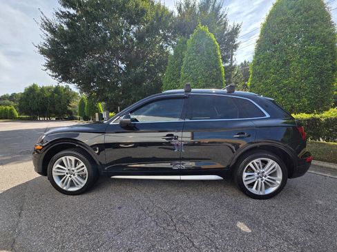 Used 2019 Audi Q5 2.0T Premium Plus w/ Premium Plus Package image 2