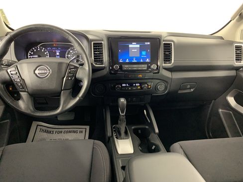Used 2022 Nissan Frontier SV w/ Technology Package RWD image 32