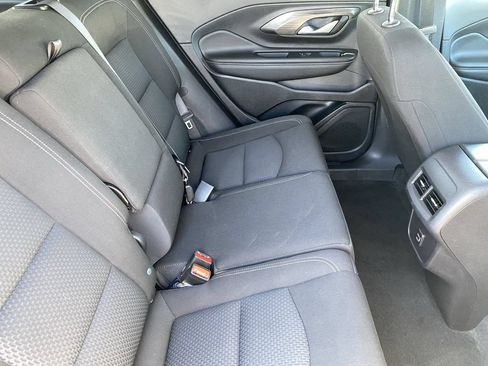 Used 2024 GMC Terrain SLE FWD image 12