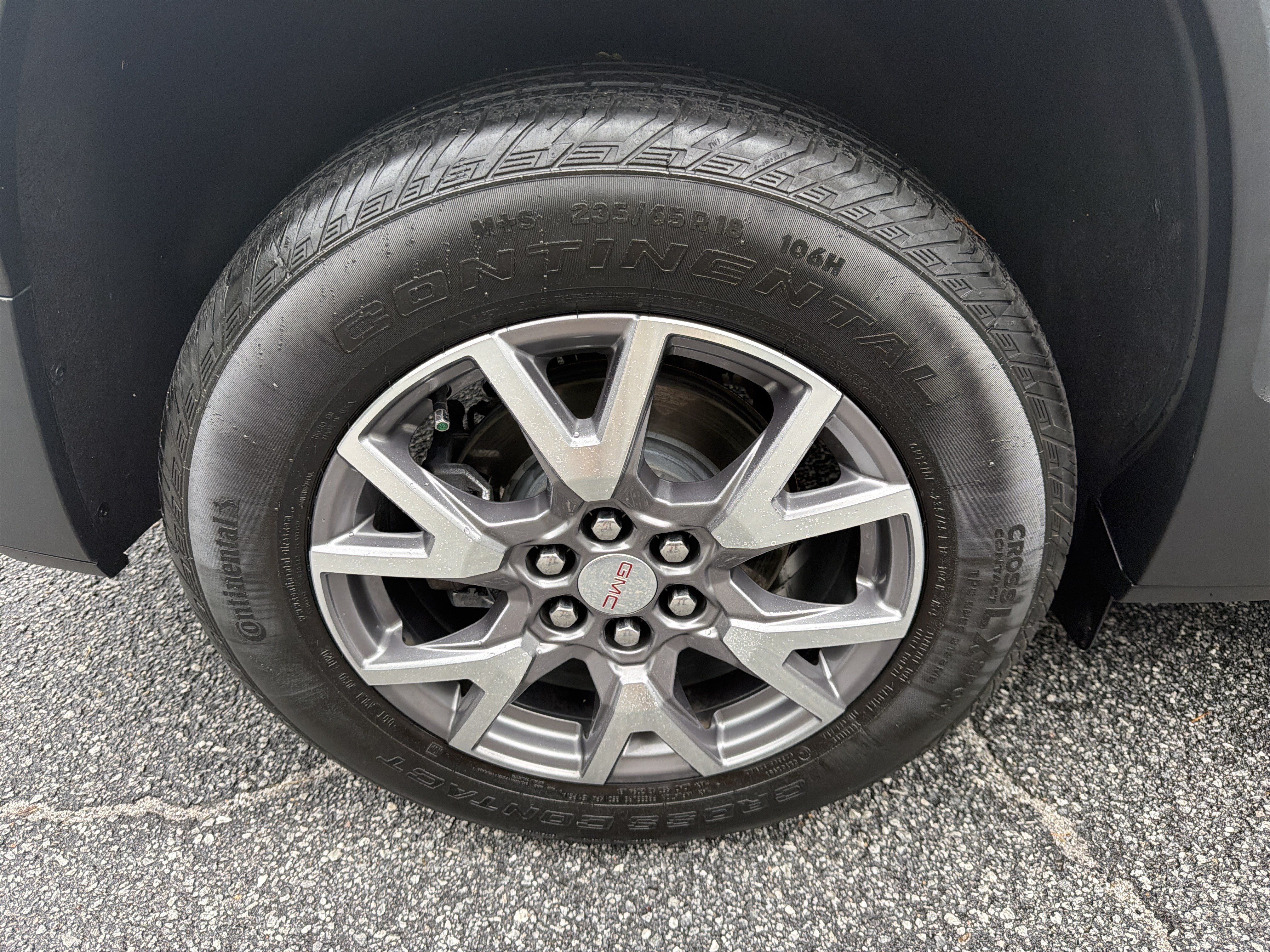 Used 2020 GMC Acadia SLT w/ Driver Alert Package II FWD image 18