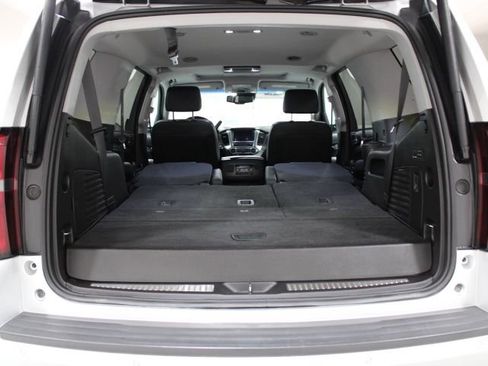 Used 2018 Chevrolet Tahoe LT w/ LT Signature Package image 17