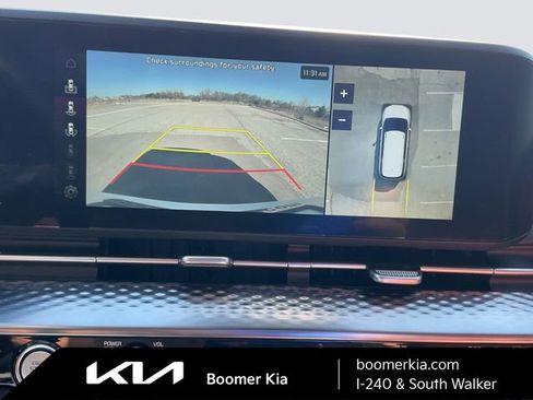 Used 2024 Kia Carnival SX Prestige image 27