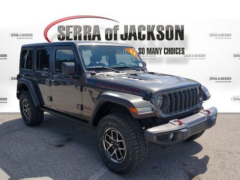 Used 2024 Jeep Wrangler Unlimited Rubicon image 2
