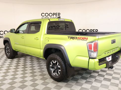 Used 2023 Toyota Tacoma TRD Off-Road w/ TRD Premium Off Road Package AWD/4WD image 25