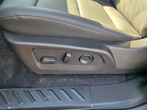 New 2026 Chevrolet Colorado LT w/ LT Convenience Package image 17