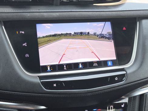 Used 2022 Cadillac XT5 Premium Luxury w/ Platinum Package AWD/4WD image 34