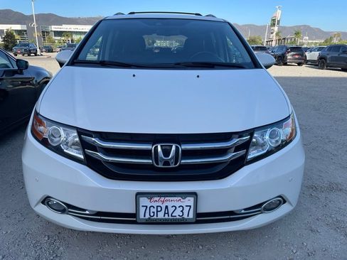 Used 2014 Honda Odyssey Touring image 3