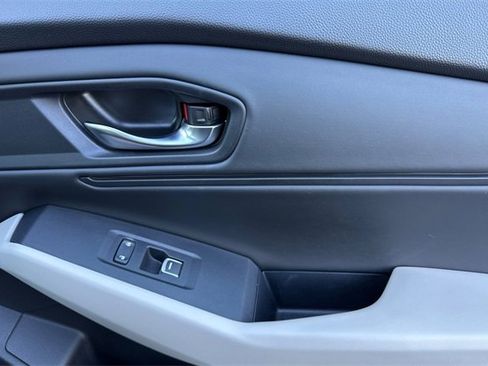 Used 2023 Honda Accord EX image 21