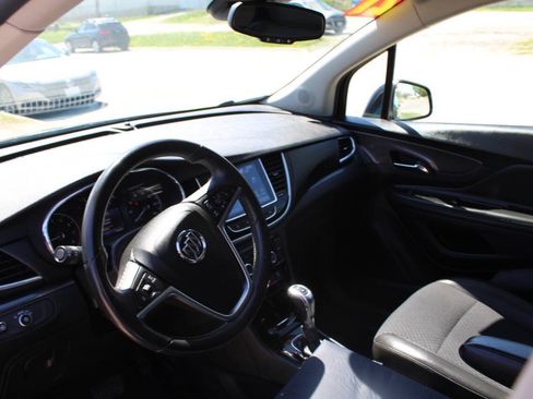 Used 2021 Buick Encore Preferred w/ Safety Package AWD/4WD image 19