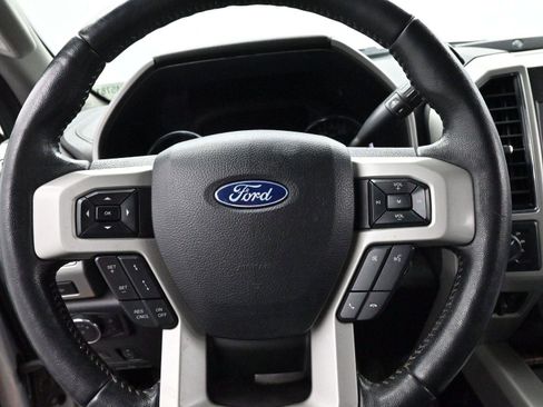 Used 2019 Ford F250 Lariat w/ Lariat Ultimate Package image 18