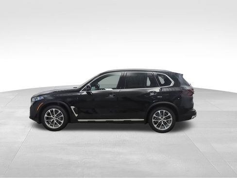 Used 2026 BMW X5 xDrive50e w/ Executive Package image 2