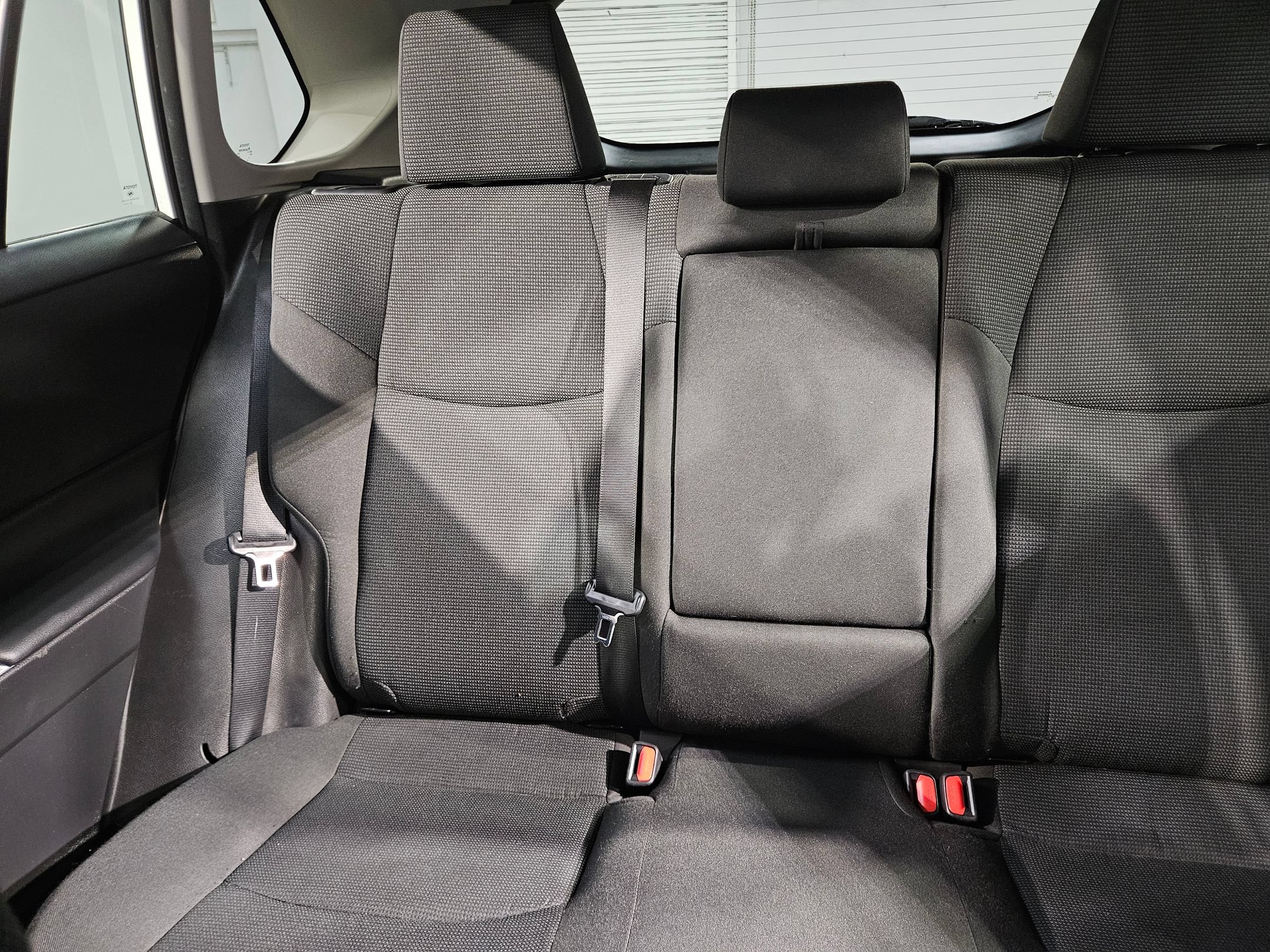 Used 2022 Toyota RAV4 LE AWD/4WD image 12