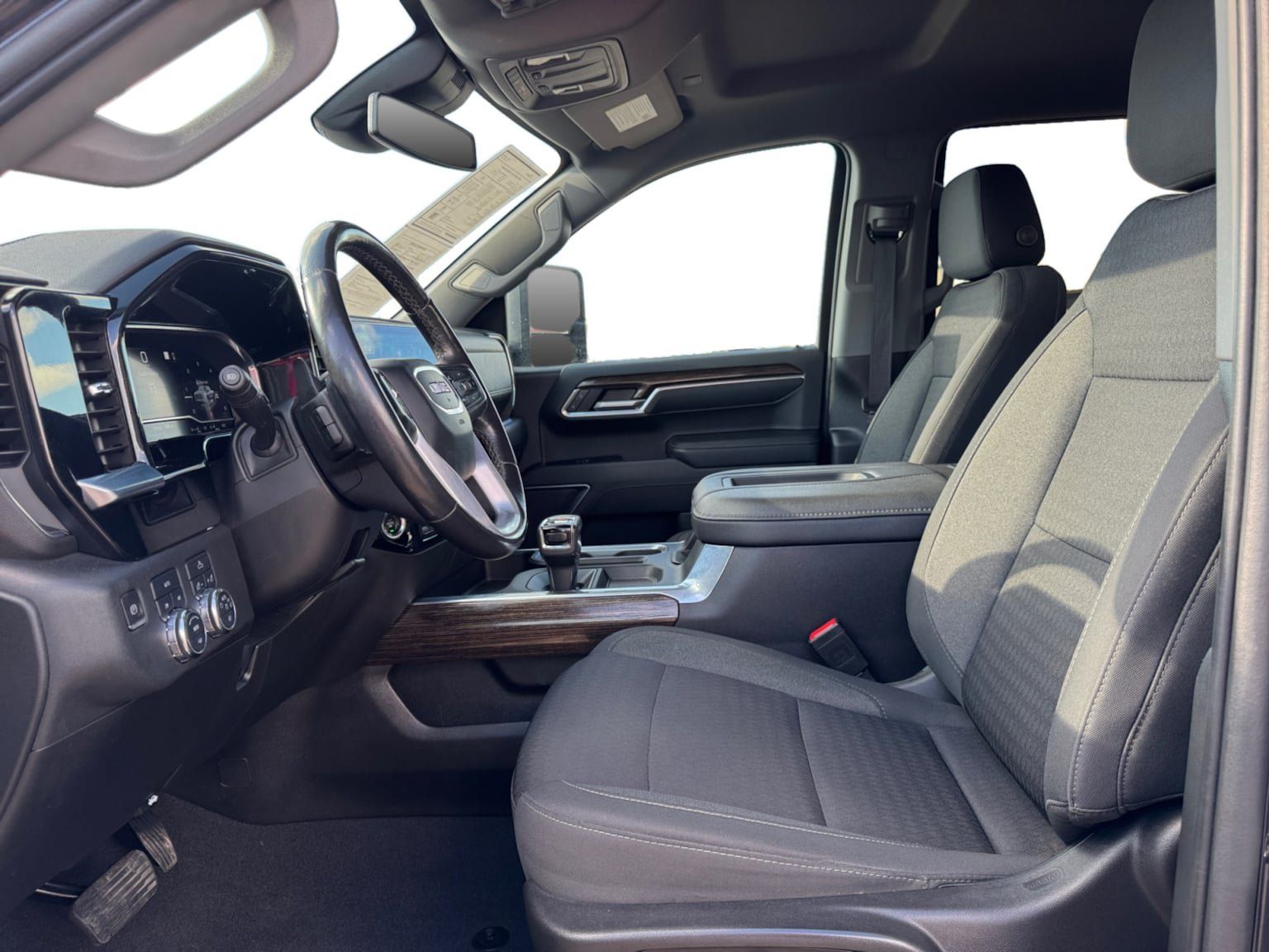 Used 2022 GMC Sierra 1500 Elevation w/ Max Trailering Package AWD/4WD image 10