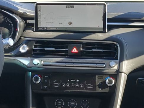 New 2026 Genesis G70 2.5T image 16