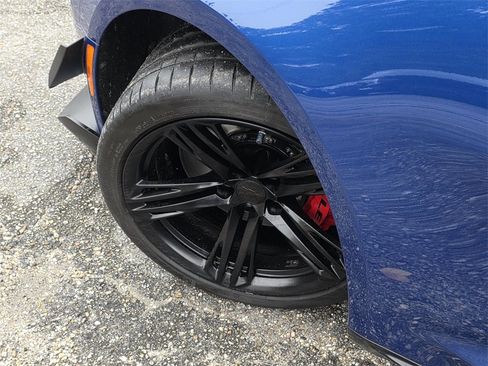 Used 2022 Chevrolet Camaro ZL1 image 34