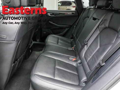 Used 2023 Porsche Macan T w/ Premium Package Plus image 22