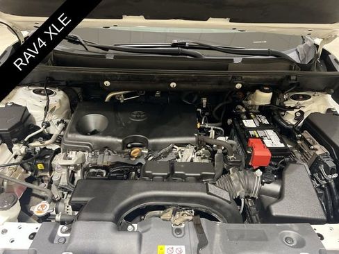Used 2020 Toyota RAV4 XLE w/ Convenience Package image 25
