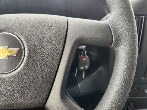 New 2025 Chevrolet Express 3500 w/ Power Convenience Package image 29