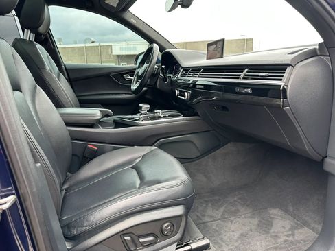 Used 2019 Audi Q7 3.0T Prestige w/ Prestige Package image 25