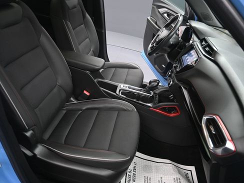 Used 2023 Chevrolet TrailBlazer RS w/ Sun and Liftgate Package FWD image 46