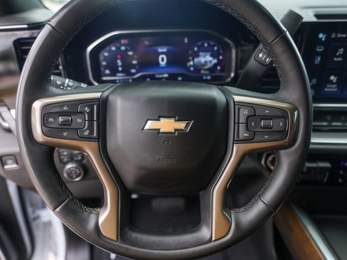 Used 2024 Chevrolet Silverado 2500 High Country w/ Technology Package AWD/4WD image 15