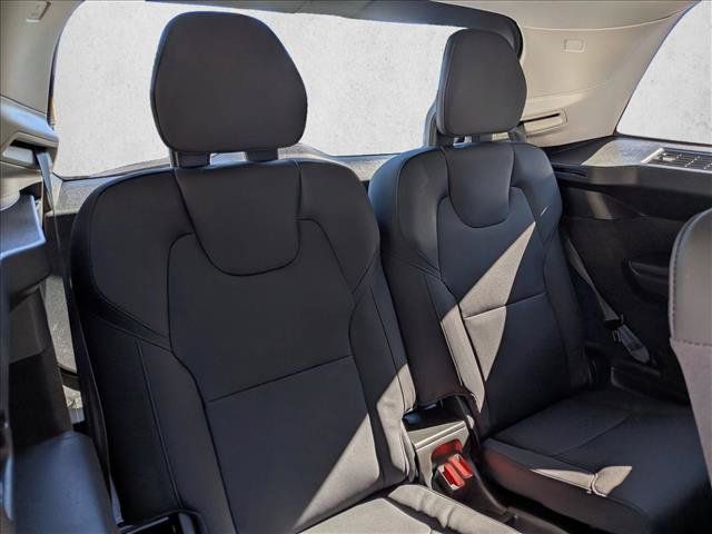Certified 2026 Volvo XC90 B5 Plus w/ Protection Package AWD/4WD image 22