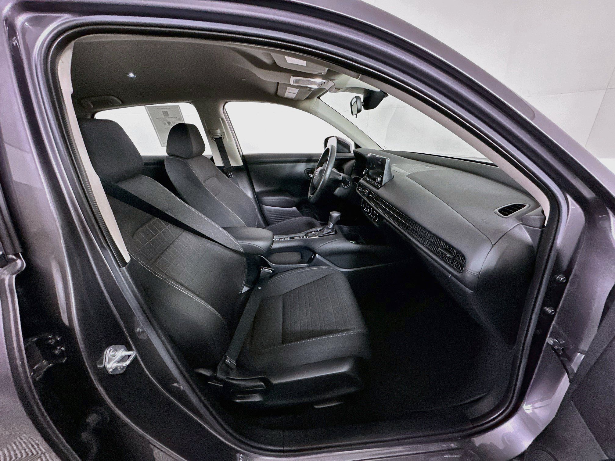 Used 2024 Honda HR-V LX image 31