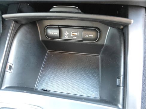 Used 2017 Kia Sorento LX 4D Sport Utility w/ LX Convenience Package image 21