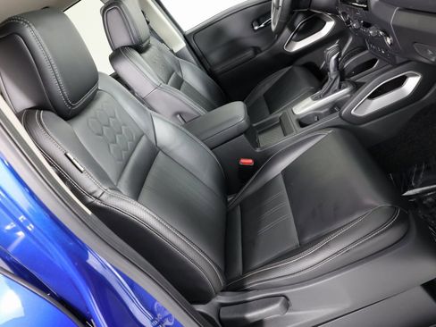 Used 2024 Nissan Frontier SL w/ Technology Package image 40