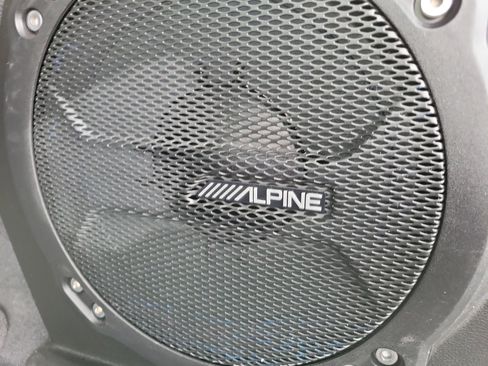 Used 2024 Jeep Wrangler Unlimited Rubicon image 11