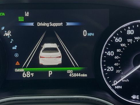 Used 2019 Toyota Avalon XSE w/ Carpet Mat Package image 8