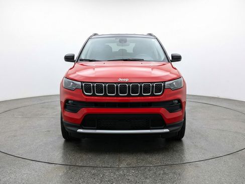 Used 2025 Jeep Compass Limited image 2