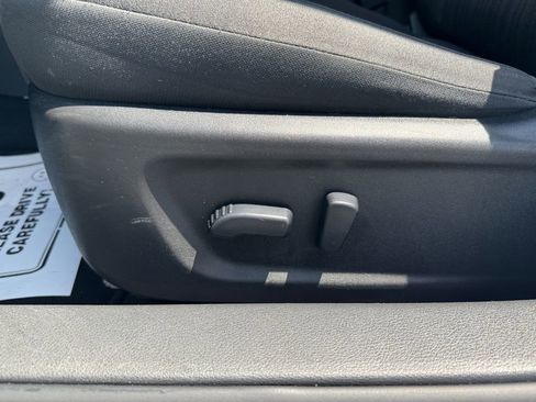 Used 2024 Nissan Altima 2.5 SV FWD image 25