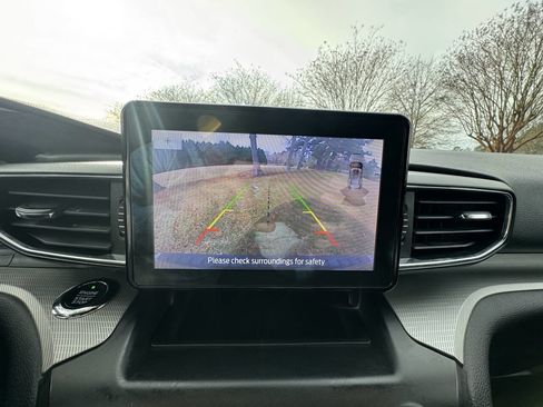 Used 2020 Ford Explorer XLT w/ Equipment Group 202A image 19