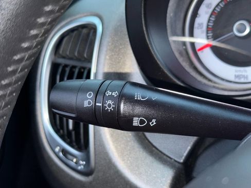 Used 2014 FIAT 500L Trekking FWD image 38