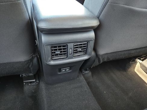 Used 2023 Toyota RAV4 XLE FWD image 11