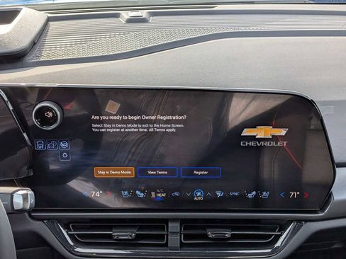 New 2026 Chevrolet Equinox EV RS image 28